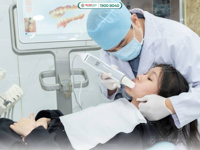 chân răng bị mòn có chữa được không